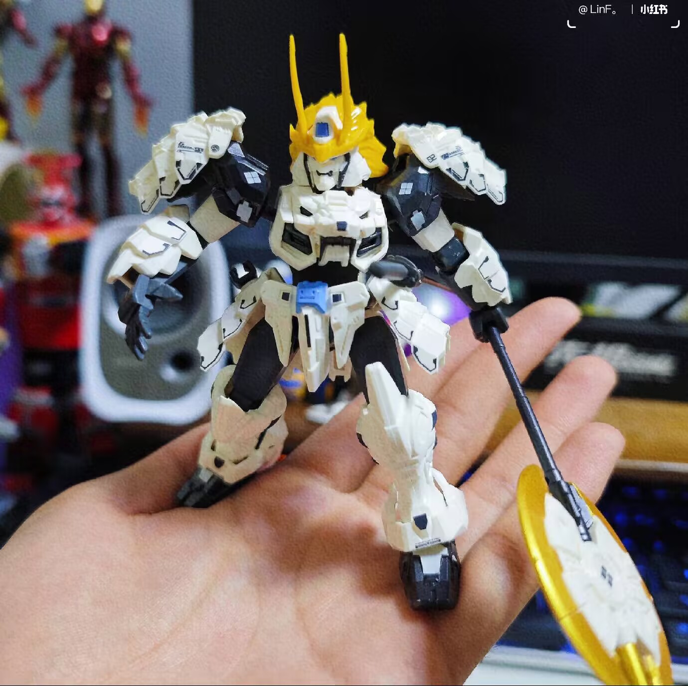 Moshow V2 Blind Box Коллекцион – обзор и цена Model Kit Lancelot