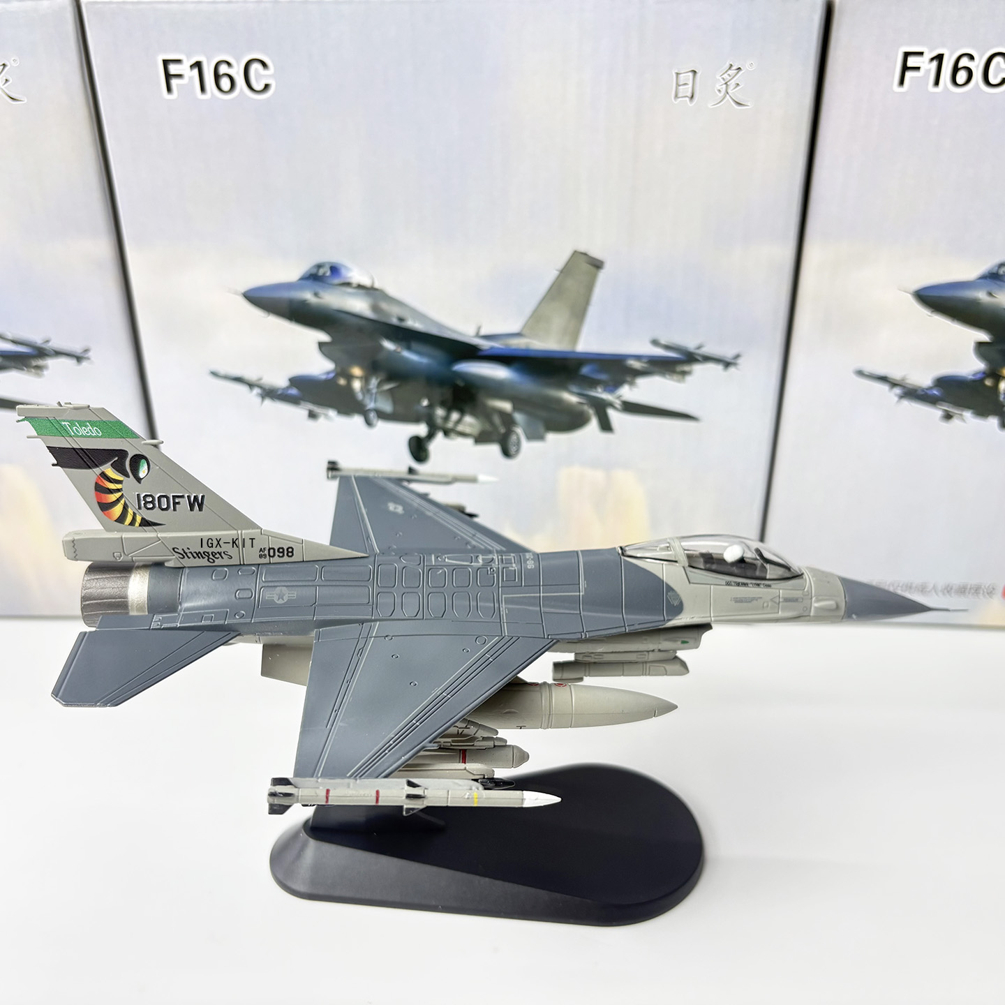Масштабная модель военного сам – обзор и цена Model Kit F16