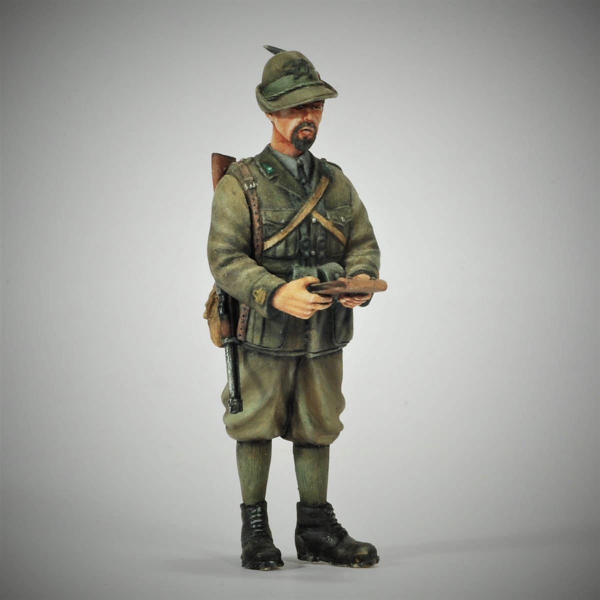 Модель солдата из смолы 1/35 G – обзор и цена Model Kit Italeri